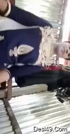Amateur Sexy Desi Girl Nude Selfie Thumbnail